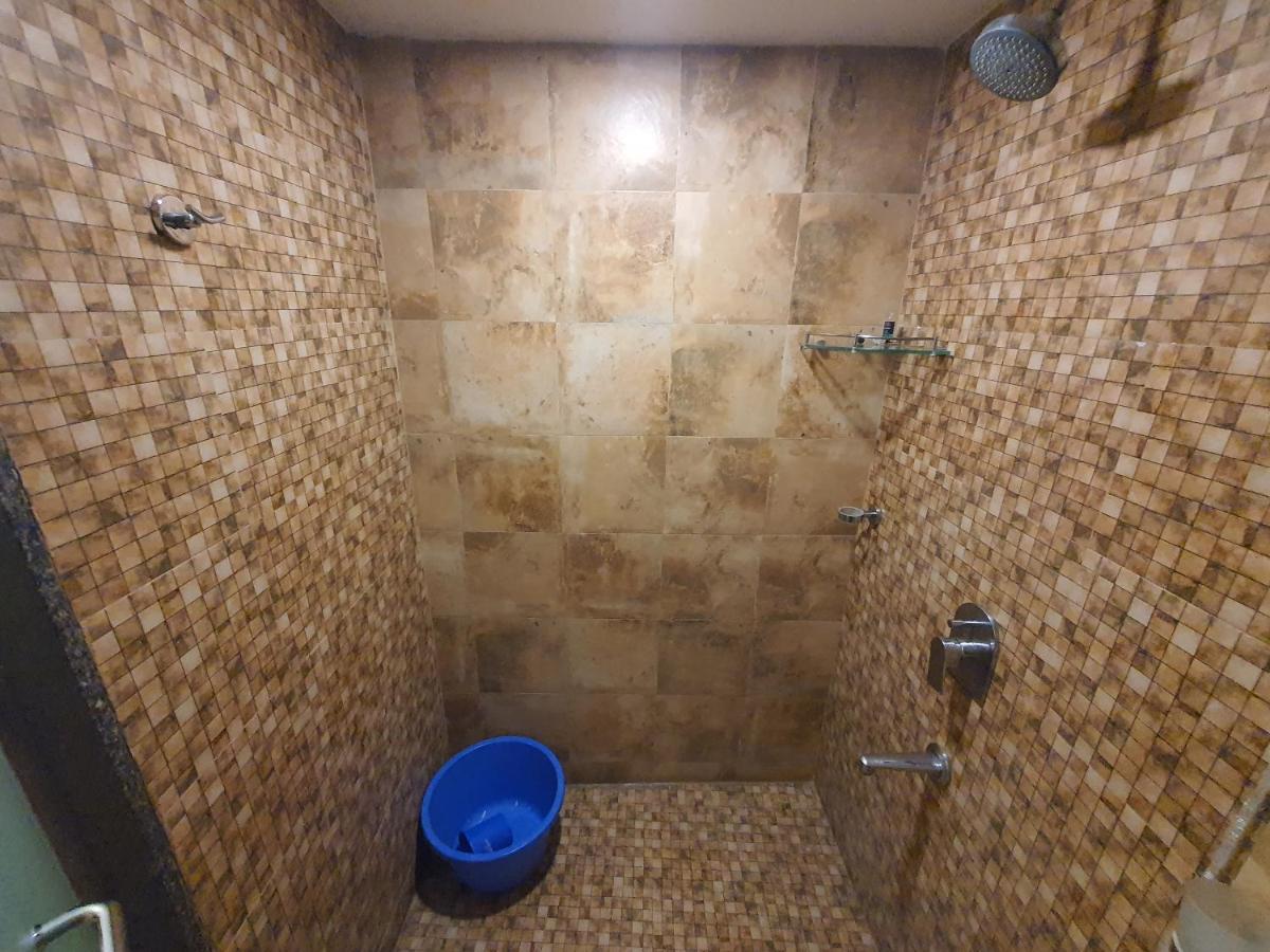 P C Homes At Belliza Near Airport Surate Exterior foto