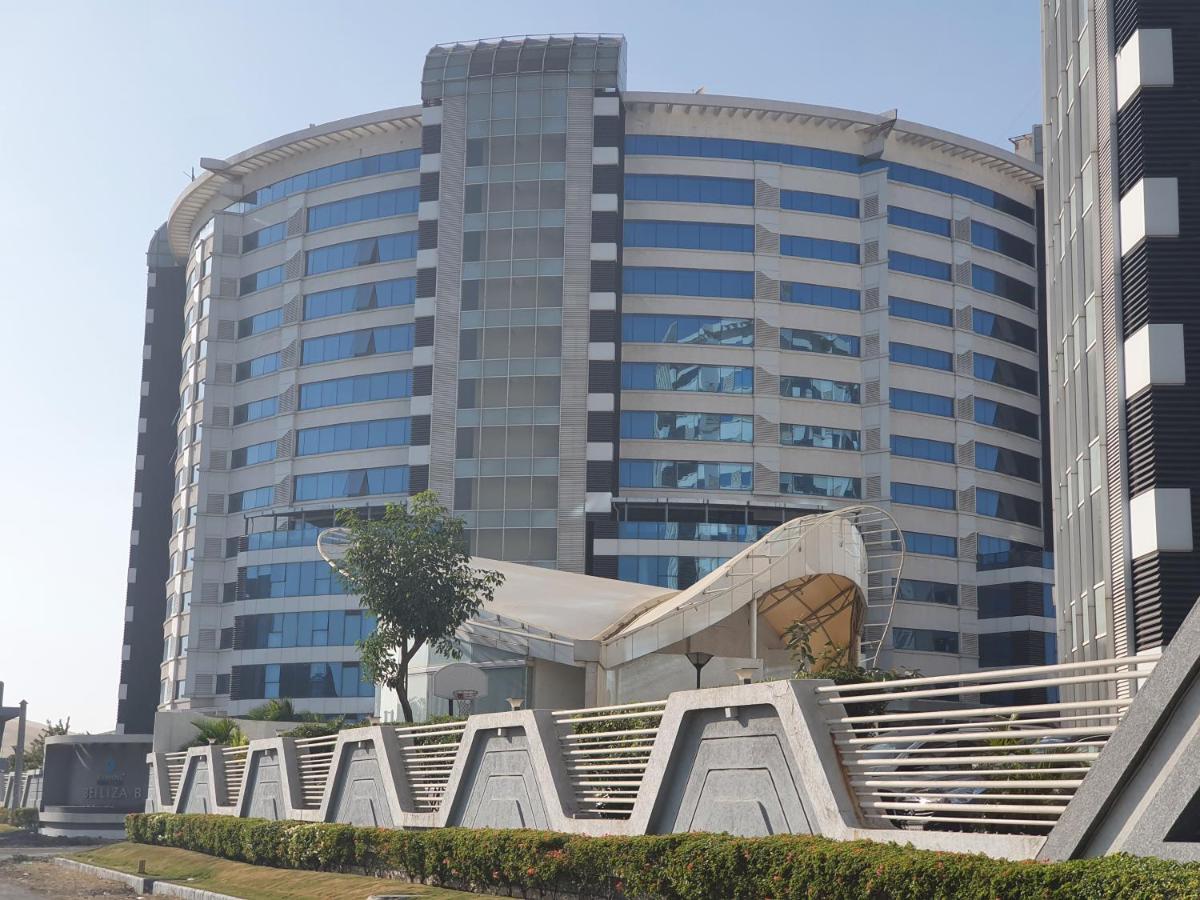 P C Homes At Belliza Near Airport Surate Exterior foto