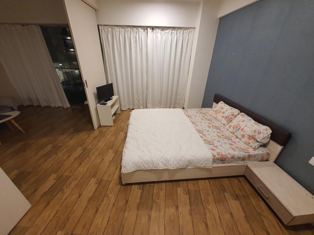 P C Homes At Belliza Near Airport Surate Exterior foto